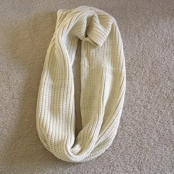 J. Crew Metallic-ribbed Chunky Knit Infinity Scarf - Picture 2 of 6